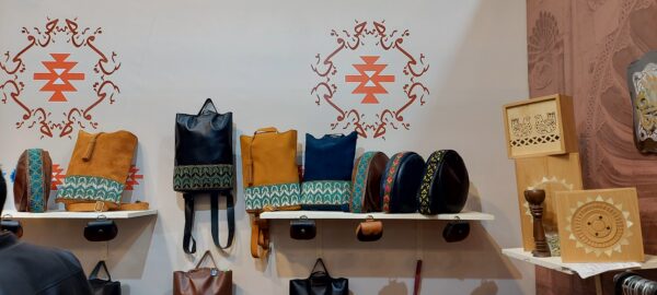 Hand-woven textiles - Image 33